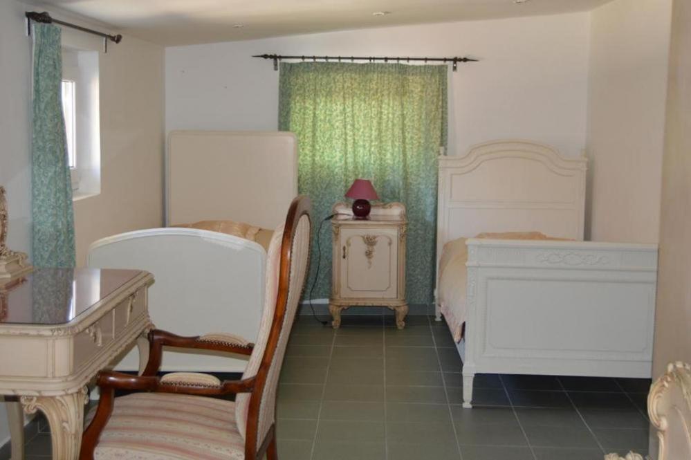 Sarka Apartment