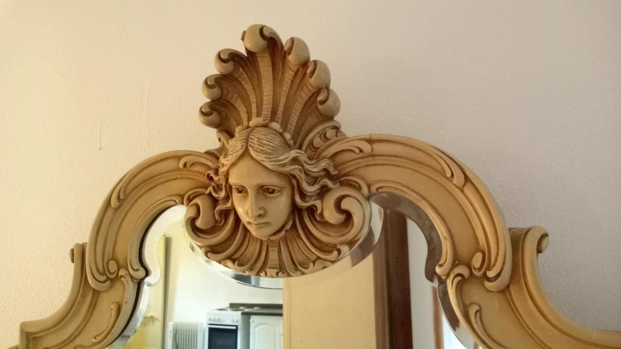Sarka Apartment *